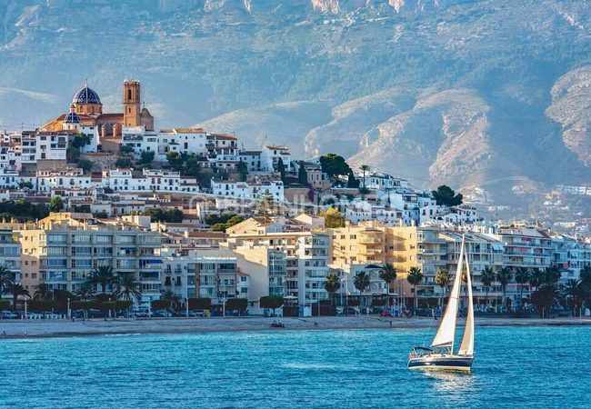 Alicante El Campello'da Popüler Konumda Sıfır Daireler 14