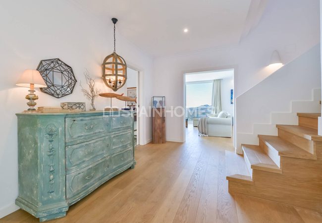 Alicante Altea'da Tepe Üzerinde Taşınmaya Hazır Villa 12