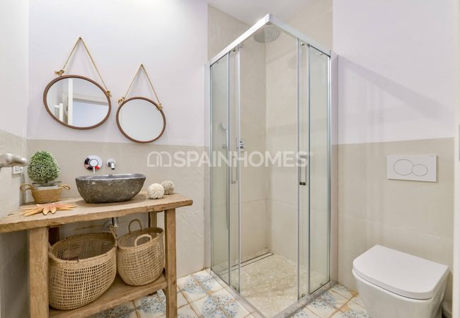 Alicante Altea'da Tepe Üzerinde Taşınmaya Hazır Villa 30