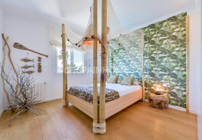 Alicante Altea'da Tepe Üzerinde Taşınmaya Hazır Villa 31