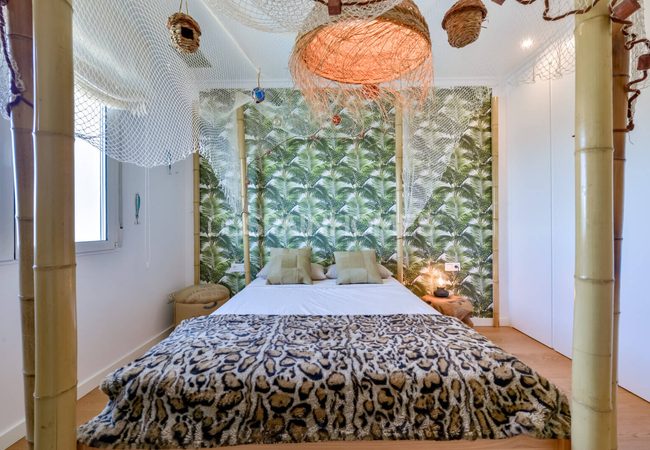 Alicante Altea'da Tepe Üzerinde Taşınmaya Hazır Villa 32