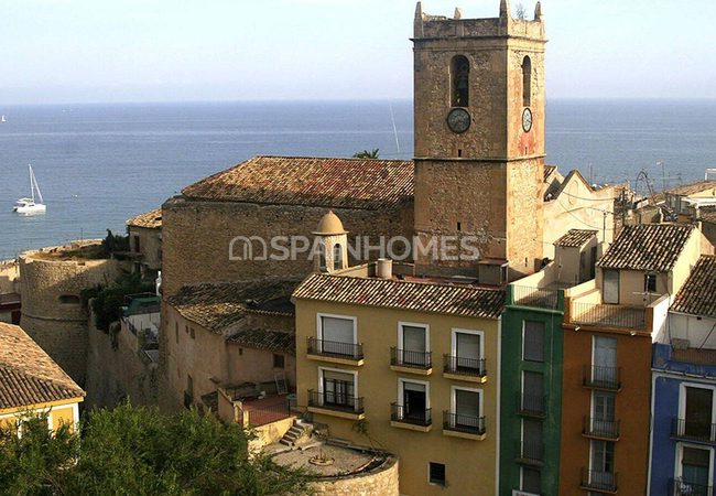 Beachfront Villas with Chic Designs in El Campello Costa Blanca 14