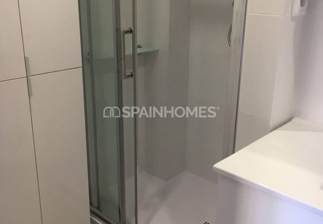 Sea View Apartment with 3 Bedrooms in San Juan Alicante 22