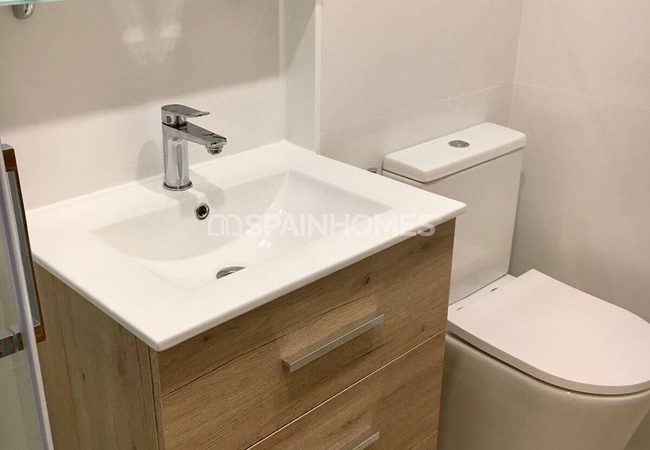 Sea View Apartment with 3 Bedrooms in San Juan Alicante 21