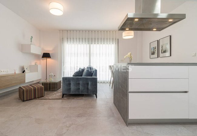 Stylish Flats Close to Amenities in Torrevieja Los Altos 28