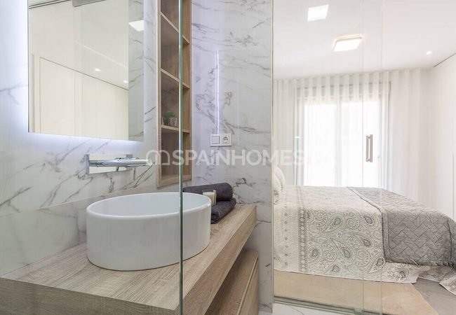 Stylish Flats Close to Amenities in Torrevieja Los Altos 55