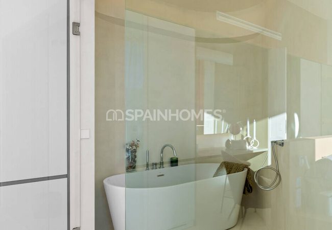 Detached Luxury House Inside a Prestigious Resort in San Miguel 18