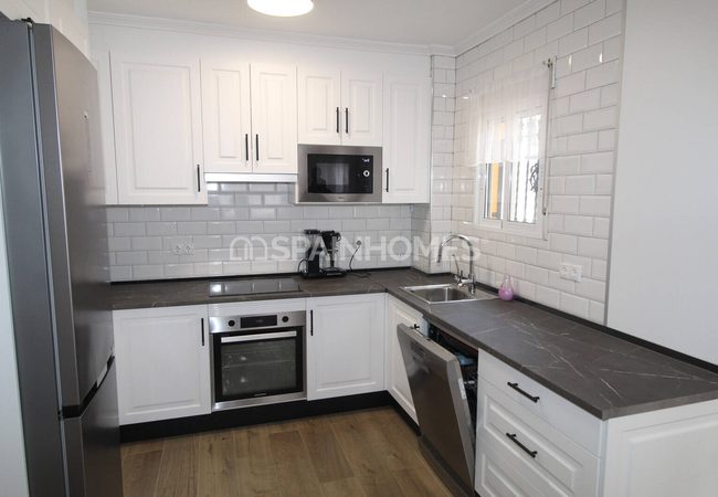 Renovated Mediterranean House Close to Amenities in La Zenia 20