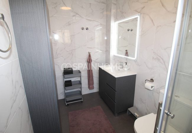 Renovated Mediterranean House Close to Amenities in La Zenia 31