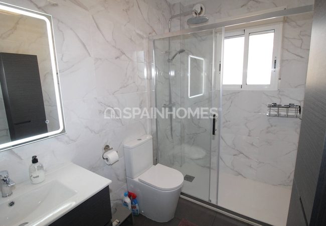 Renovated Mediterranean House Close to Amenities in La Zenia 30
