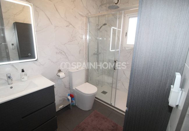 Renovated Mediterranean House Close to Amenities in La Zenia 29