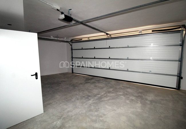 Detached Houses with Private Pool and Unique Views in Mutxamel 24