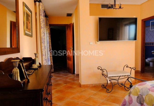 Amplia Villa Con Piscina Y Parking En Orihuela Centro 80