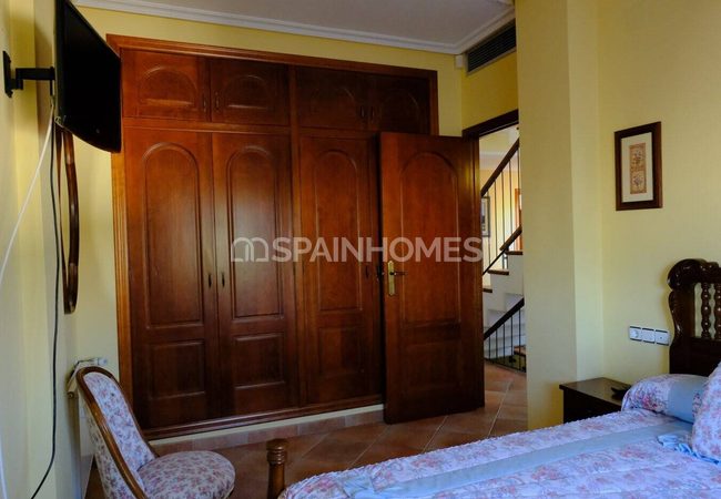 Amplia Villa Con Piscina Y Parking En Orihuela Centro 52