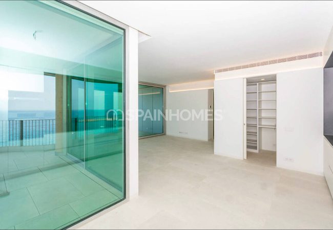 Alicante Calpe'de Havuzlu Sitede Denize Sıfır Daireler 37