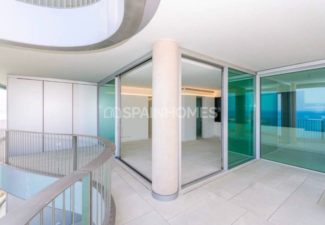 Alicante Calpe'de Havuzlu Sitede Denize Sıfır Daireler 53