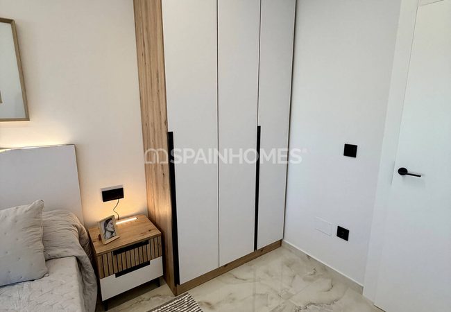 2-bedroom Golf Flats in a Complex with Pool in Algorfa Alicante 25