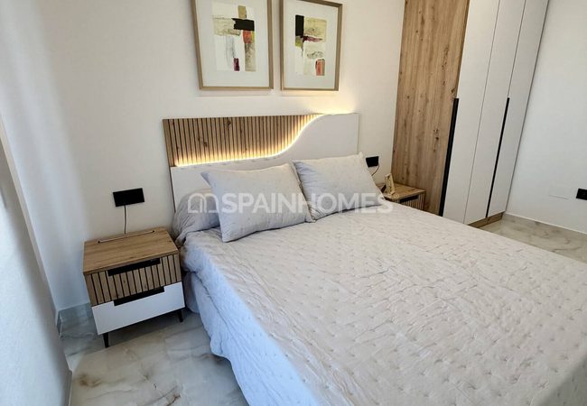 2-bedroom Golf Flats in a Complex with Pool in Algorfa Alicante 20