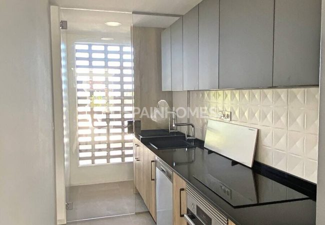 Stylish Flats with Garden or Solarium in Torrevieja 9