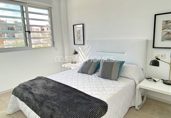 Stylish Flats with Garden or Solarium in Torrevieja 13