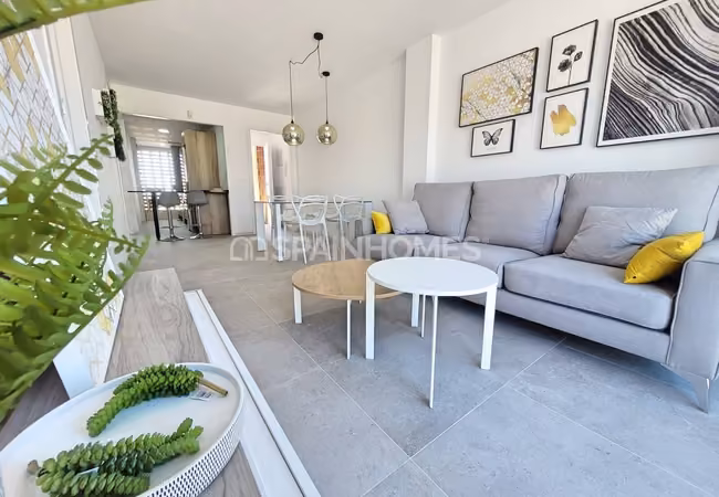 Elegantes Pisos Con Jardín O Solarium En Torrevieja 5