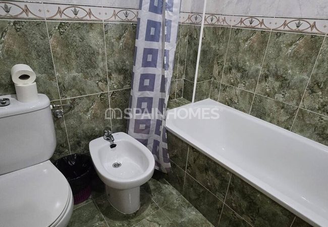 3-bedroom Flat Near the Beach in Torrevieja 14