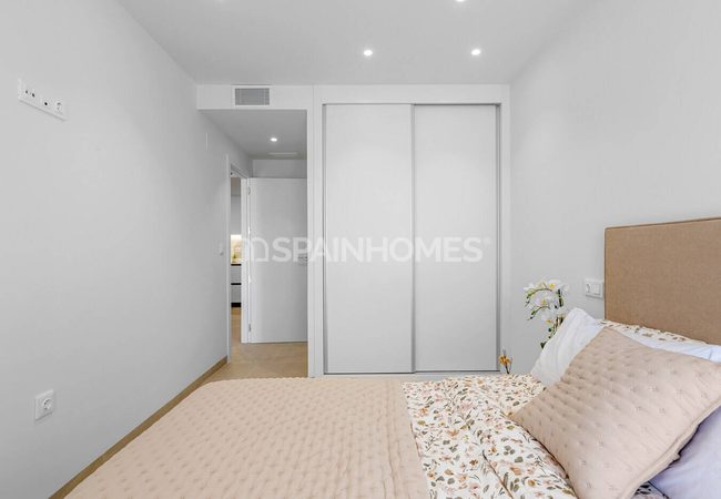 3-bedroom Apartments with Rooftop Pool in Alicante Jacarilla 14