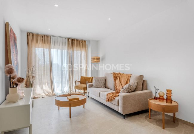 3-bedroom Apartments with Rooftop Pool in Alicante Jacarilla 6
