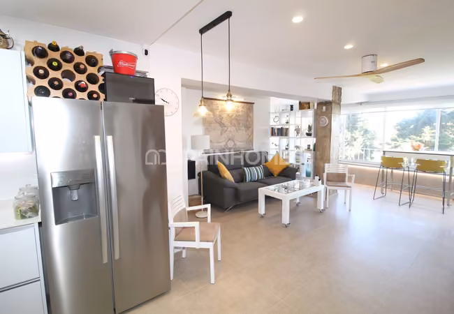 Beach-accessible Flat with Sea Views in Punta Prima Alicante 9