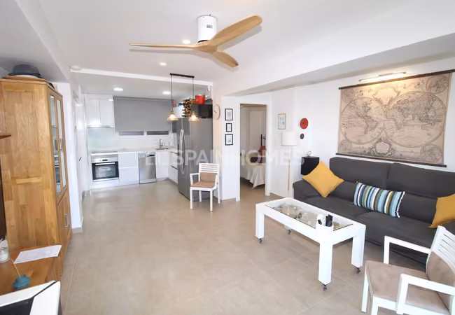 Beach-accessible Flat with Sea Views in Punta Prima Alicante 7