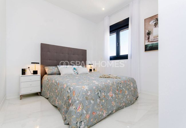 Villas with Private Pools Near Amenities in Orihuela Alicante 38