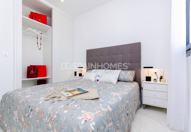 Villas with Private Pools Near Amenities in Orihuela Alicante 36