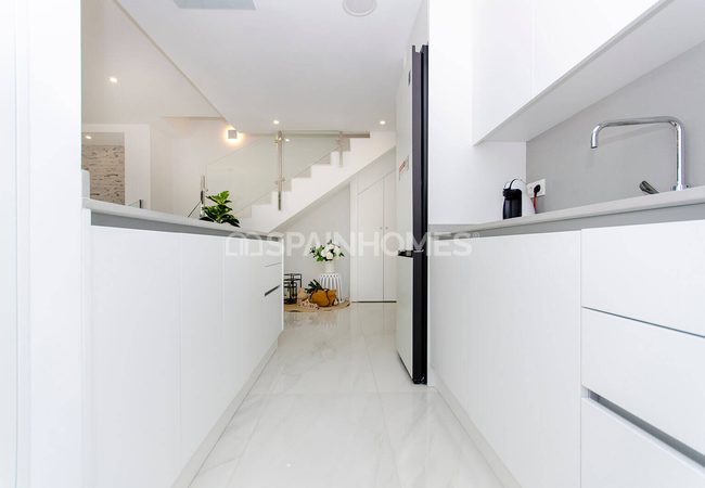 Villas with Private Pools Near Amenities in Orihuela Alicante 26