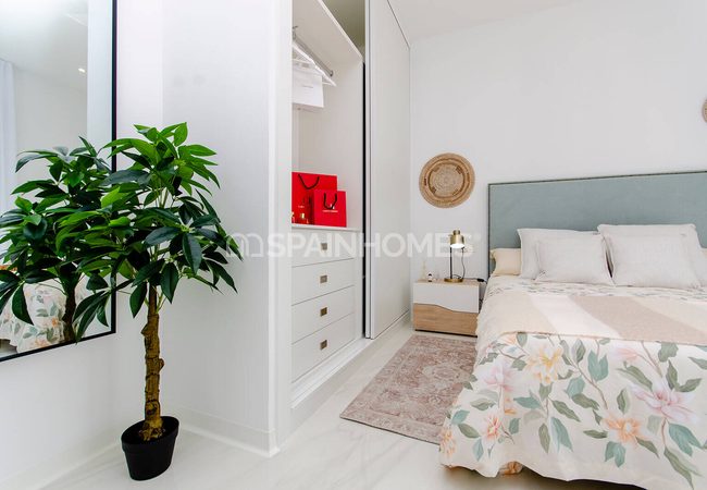 Villas with Private Pools Near Amenities in Orihuela Alicante 31