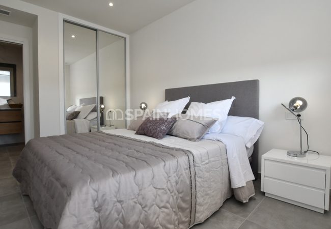 Sea View Apartments in Orihuela Costa Close to Shopping Centers 8