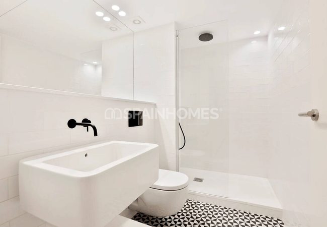 Renovated Flats Near Historical Monuments in Barcelona Barrio Gotico 10