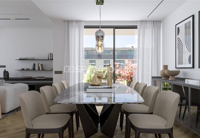 4-bedroom Flat Near Turo Park in Sairra Barcelona 12