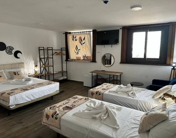 Hotel Aan Het Strand Te Koop In El Masnou, Barcelona 3
