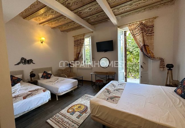 Barselona El Masnou’da Denize Sıfır Konumda Satılık Otel 9