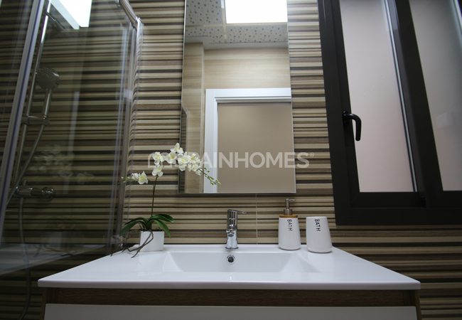 Spacious Apartments and Penthouses Perfectly Located in Torrevieja 19