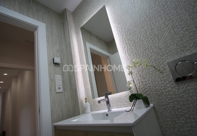 Spacious Apartments and Penthouses Perfectly Located in Torrevieja 29
