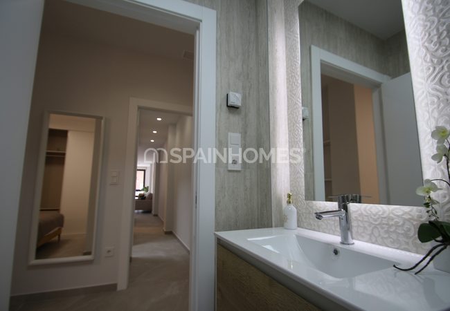 Spacious Apartments and Penthouses Perfectly Located in Torrevieja 30