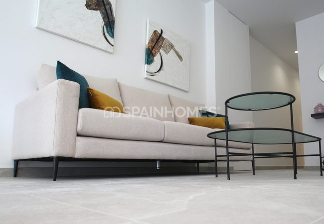 Spacious Apartments and Penthouses Perfectly Located in Torrevieja 37