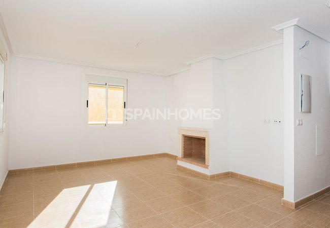 Ready to Move Semi-detached Country House in Murcia 8