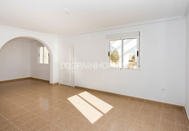 Ready to Move Semi-detached Country House in Murcia 10