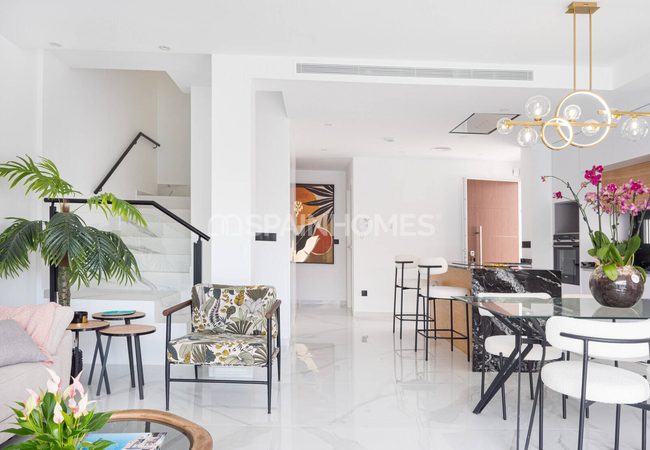 Spacious Semi Detached Homes with a Solarium in San Pedro 24