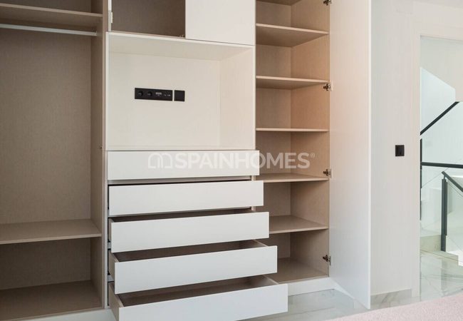 Spacious Semi Detached Homes with a Solarium in San Pedro 42