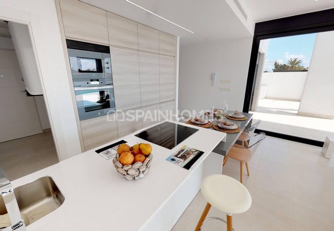 Torre-pacheco’da Özel Havuzlu ve Güneşlenme Teraslı Villalar 5