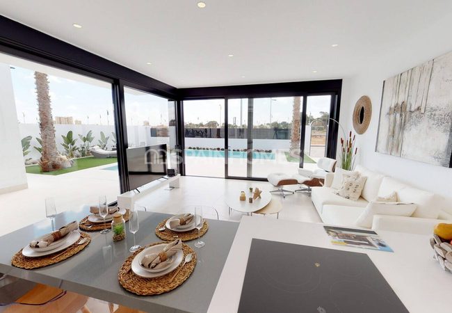 Torre-pacheco’da Özel Havuzlu ve Güneşlenme Teraslı Villalar 7
