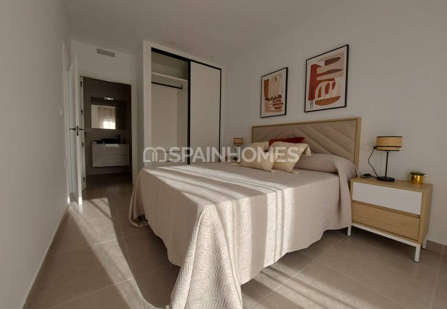 Contemporary Bungalows with Private Pools in Roldán, Murcia 16